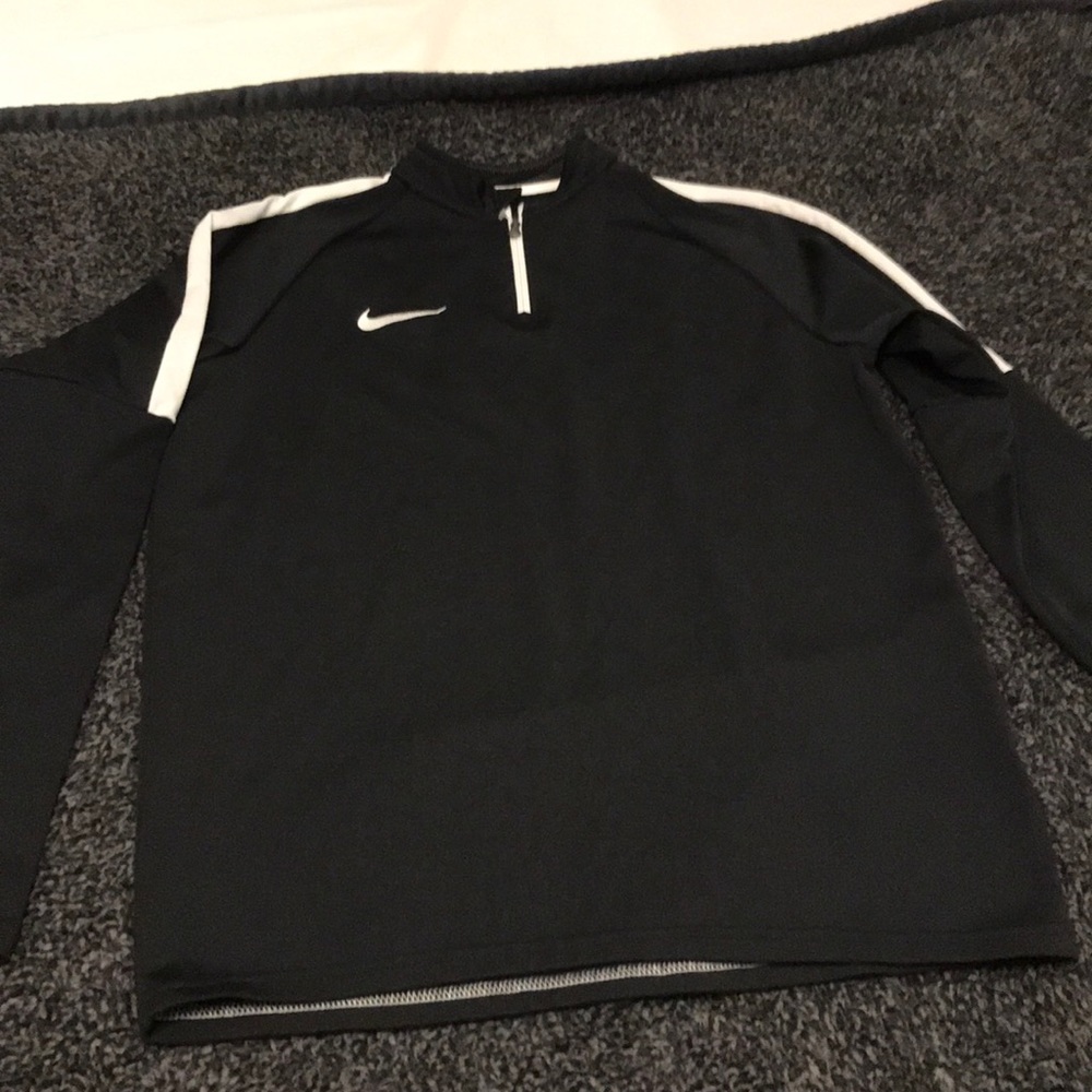 NWT boys Nike shirt